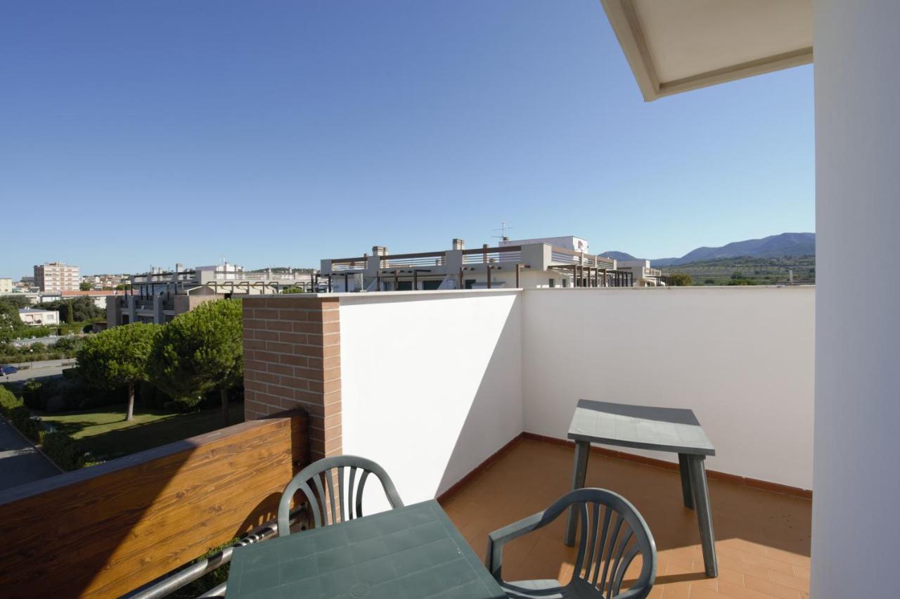 Le Residenze Di Santa Costanza - Mirto/Corbezzolo Aparthotel San Vincenzo Eksteriør bilde
