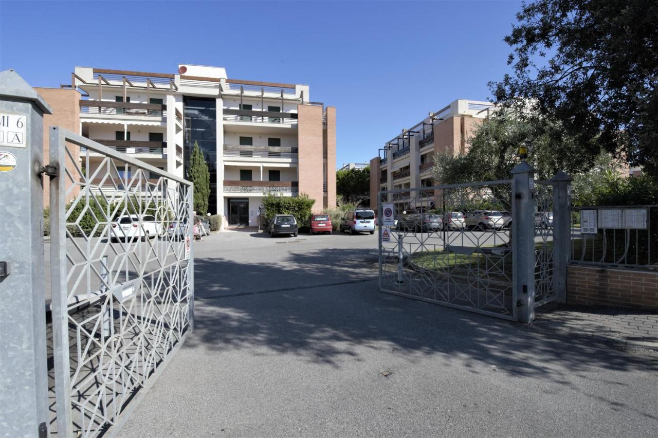 Le Residenze Di Santa Costanza - Mirto/Corbezzolo Aparthotel San Vincenzo Eksteriør bilde