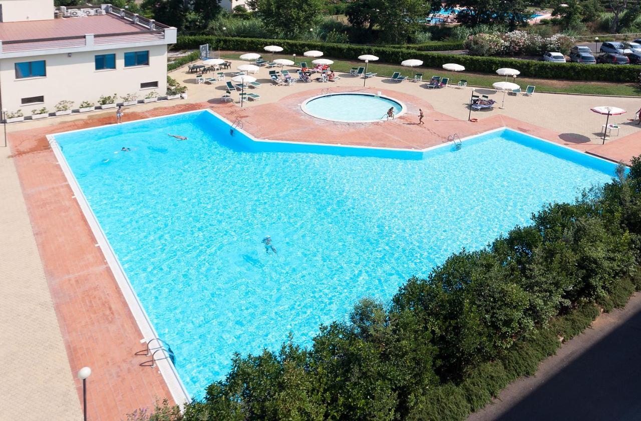 Le Residenze Di Santa Costanza - Mirto/Corbezzolo Aparthotel San Vincenzo Eksteriør bilde
